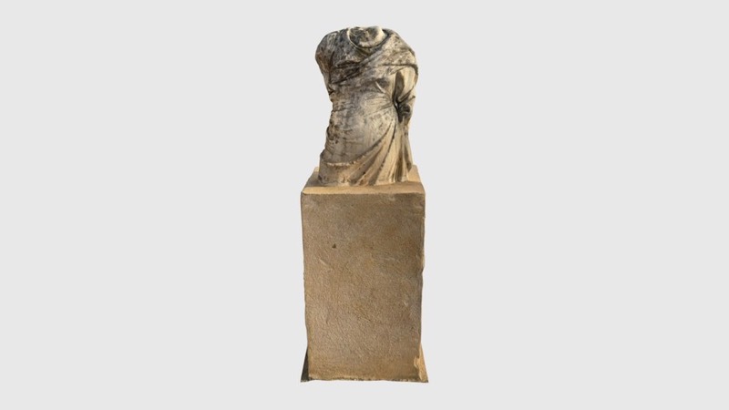 Statue Fragment – Roman Villas of Carthage